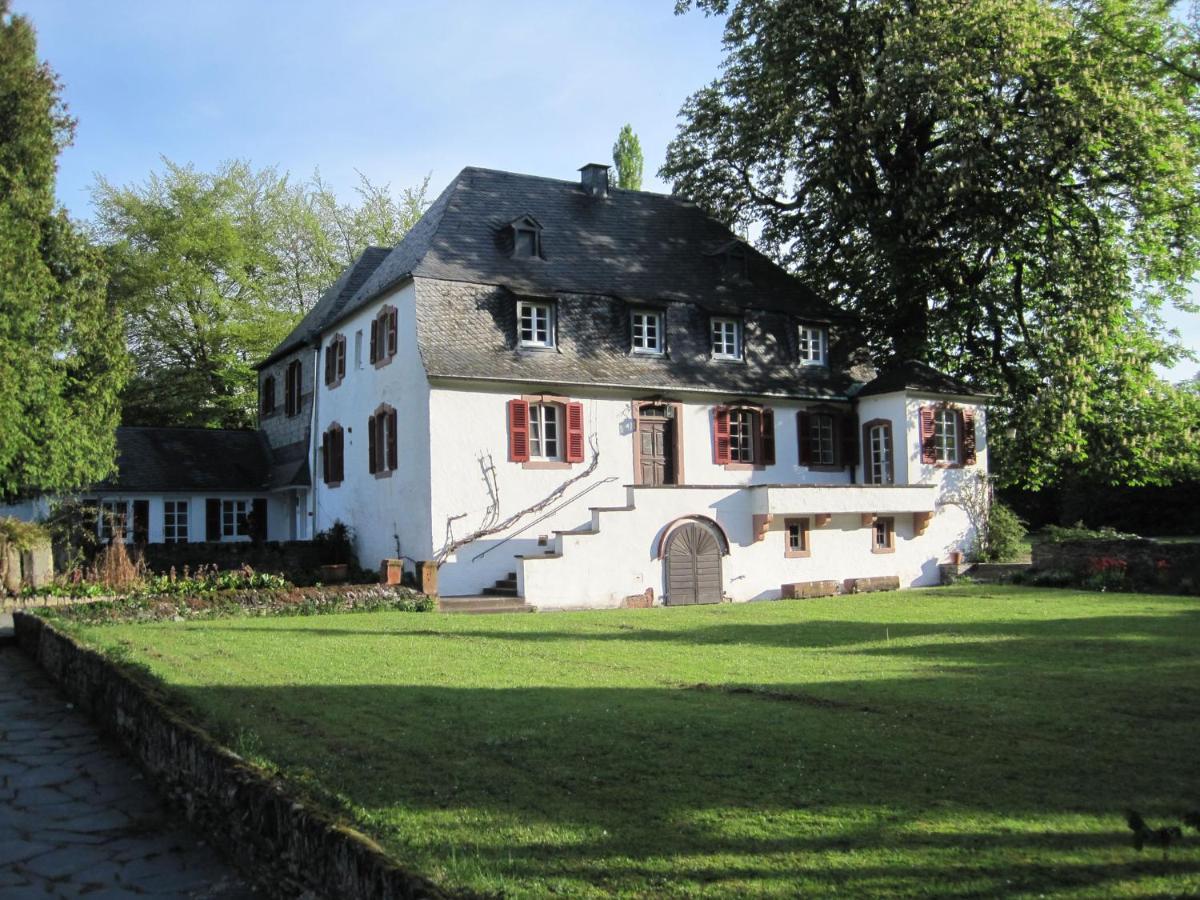 Ferienwohnung Weingut Villa Huesgen Am Moenchhof Traben-Trarbach Exterior foto