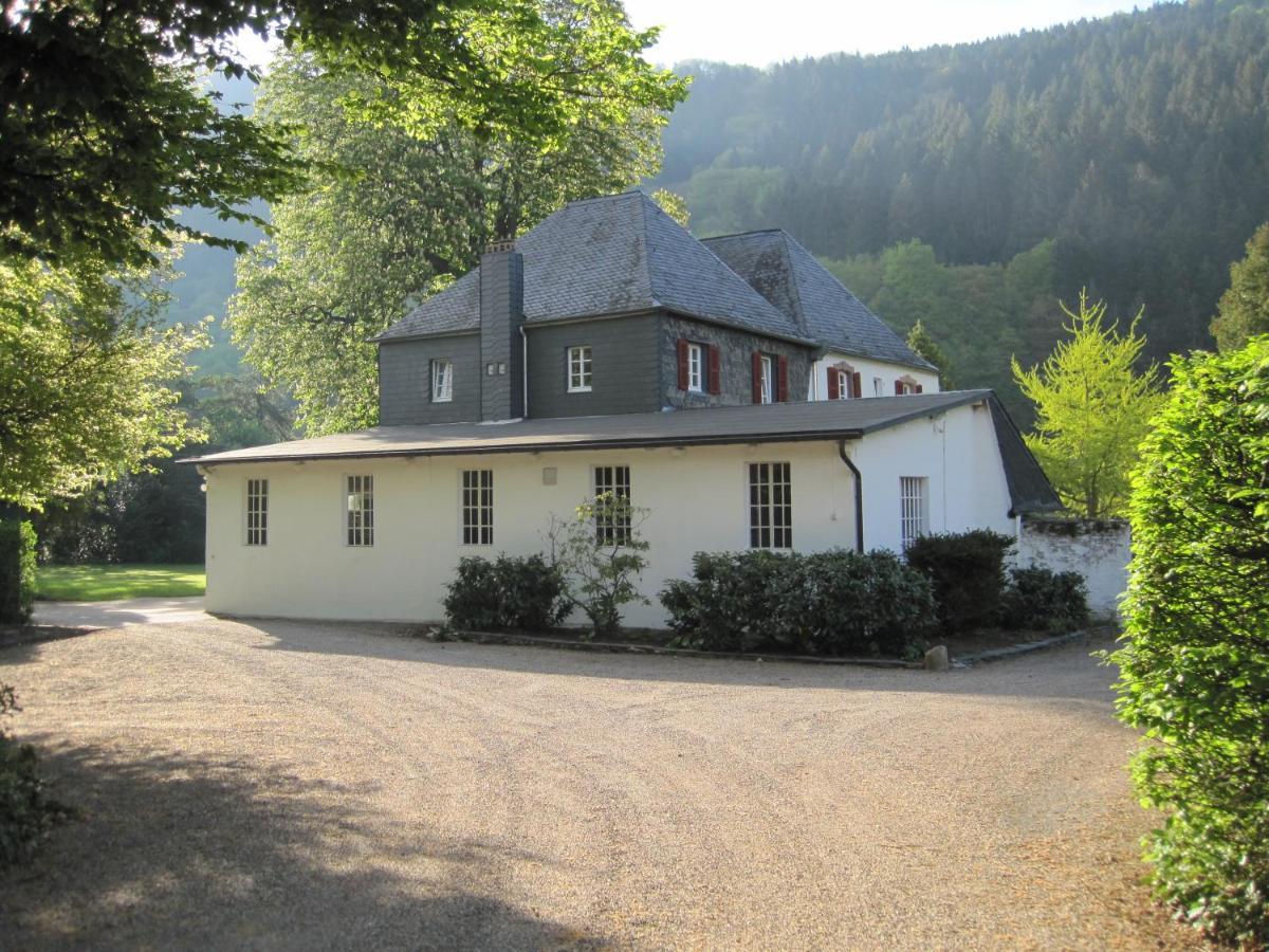 Ferienwohnung Weingut Villa Huesgen Am Moenchhof Traben-Trarbach Exterior foto